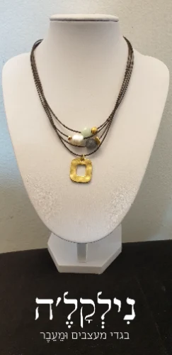 שרשרת קצרה ואבנים טורקיז ואפור