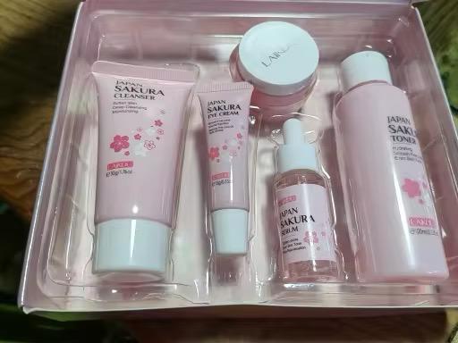 חוות דעת - SKIN CARE SAKURA - לשיקום העור