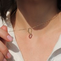 שרשרת חמסה יהלומים