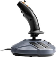 בקר טיסה Thrustmaster SimTask Farmstick PC – התקן שליטה בצבעי שחור ואפור כהה עם ידית מוצג על רקע לבן