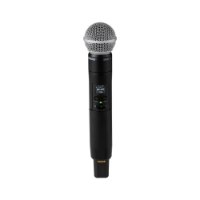 מערכת מיקרופון אלחוטית Shure SLXD24+/58 – סוללה נטענת פריט בודד של מיקרופון אלחוטי שחור עם מסך תצוגה ונקודות טעינה