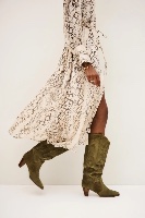 High cadey boots