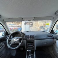 Volkswagen Golf 2004