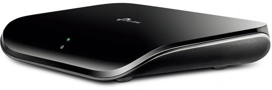 מתג TP-Link TL-SG1005D 5 Ports 10/100/1000Mbps – מבט חזיתי בזווית על המתג השחור עם נורית ירוקה