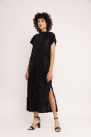 שמלת NAM - פליסה שחור