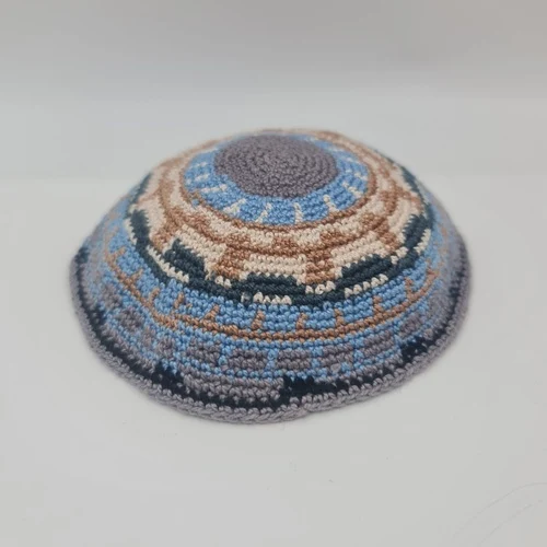 כיפה סרוגה עבודת יד דגם משולב