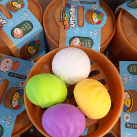 4 סקווישי דונאטס דאמפלינג  קטנים במארז לוחצים ונהנים -  Dumpling Squishy