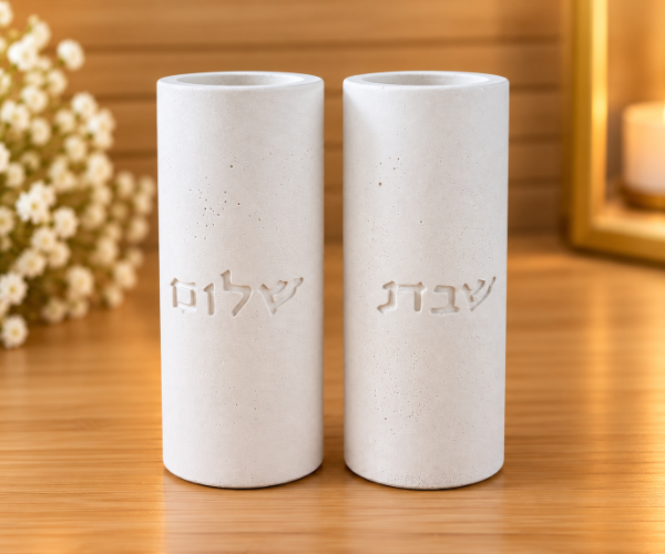 זוג פמוטי שבת שלום מבטון פולימרי – גובה 12 ס״מ