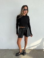 CROP NIKKI FINE