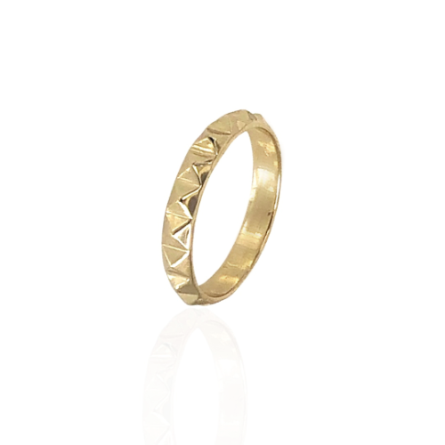 טבעת פירמידות זהב|טבעת ניטים