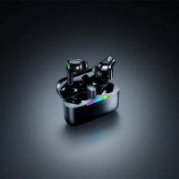 אוזניות גיימינג אלחוטיות Razer Hammerhead V3 HyperSpeed – אוזניות שחורות ומארז טעינה פתוח עם תאורת RGB ודונגל 2 4GHz