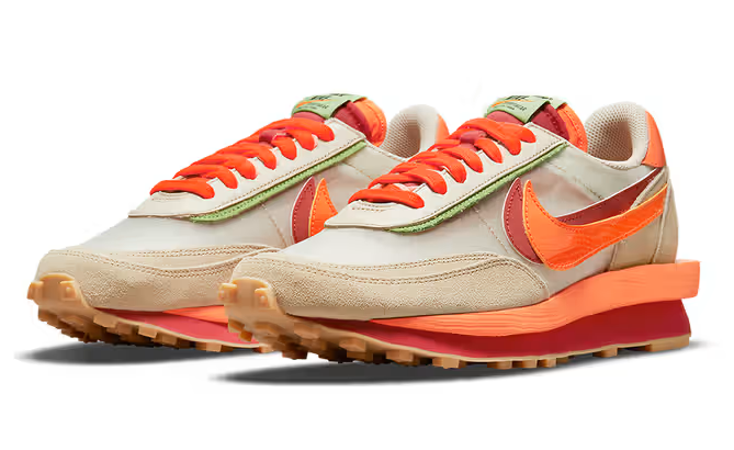 נעלי נייק Nike LDWaffle x Sacai כתום בז'
