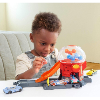 הוט ווילס - מסלול חנות ממתקים- HOT WHEELS JBM629564