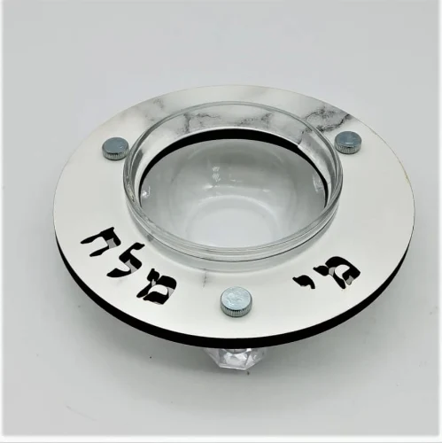כלי מי מלח מעץ דמוי שיש לבן רגליות זכוכית