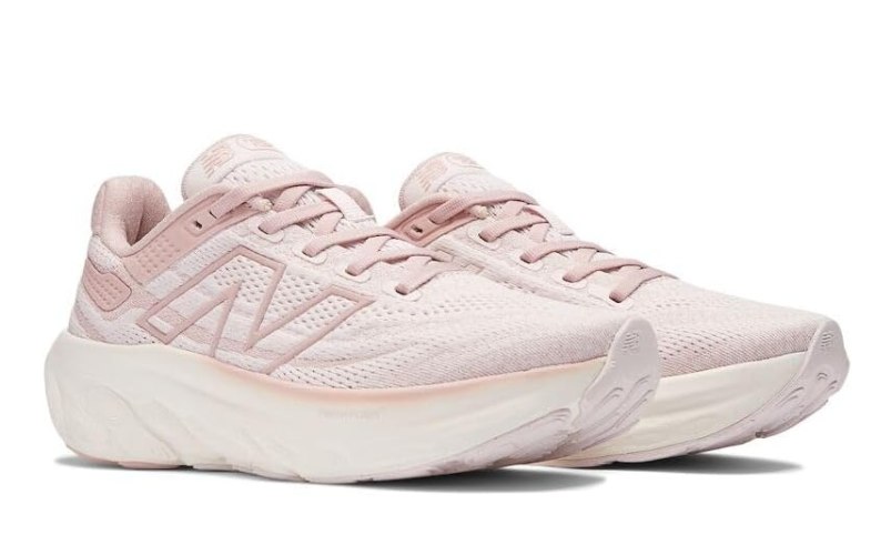 סניקרס לנשים New Balance Fresh Foam V2 ורוד