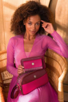 תיק Cross Body דגם FRIDA בינוני מידות 26.5x7.5x16.5 ס"מ של חברת PIP STUDIO
