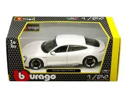 1/24 דגם בוראגו מכונית פורשה לבנה TAYCAN TURBO S Bburago