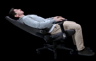 כיסא גיימינג Razer Iskur V2 Grey Fabric המשדר יוקרה ופשטות