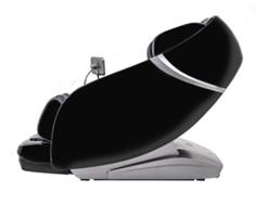 כורסת עיסוי Casada Skyliner II – מבט מהצד המדגיש את העיצוב הארוך והאלגנטי