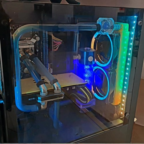 מחשב מחודש עם מערכת קירור מים - i7-4690 / 8GB DDR3 / 240GB SSD / Windows 10