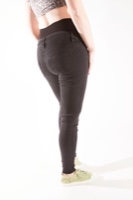 ג׳ינס הריון שלומית  - ג׳ינס ארוך שחור שפשופים