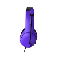 אוזניות גיימינג חוטיות צבע סגול Turtle Beach PDP Airlite for PS5 – פריט בודד אוזנייה סגולה עם מיקרופון שחור נראית מהצד