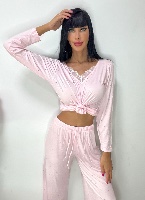 פיגמה נקודות בשילוב תחרה קלאסית