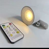 מנורת-קיר-נטענת-USB-עם-שלט-6