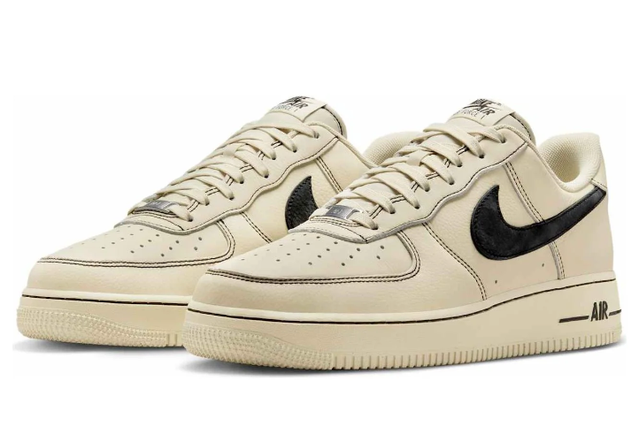 סניקרס נייק אייר פורס Air Force 1 Low בז' שחור