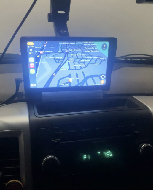 חוות דעת - מסך מולטימדיה אוניברסלי לרכב Smart Screen