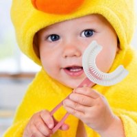 מברשת שיניים חדשנית לתינוקות וילדים