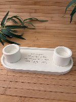מעמד הדלקת נרות אובלי בטון +זוג פמוטים נקי/נגיעות מתכת