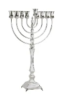 חנוכיה מכסף טהור - ליבני ענק - 1