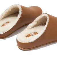 Fit Flop Chrissie Leather And Shearling Slippers Light Tan כפכפי פיט פלופ כאמל