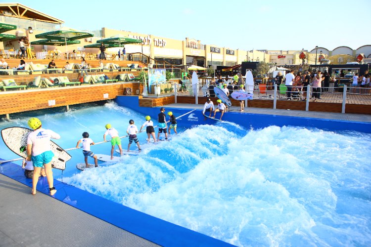 CITY WAVE בריכת גלישה