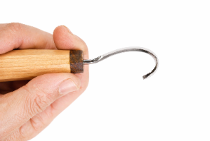 סכין מעוקלת קטנה לגילוף כפות\כפיות hook knife 5   עבודת יד