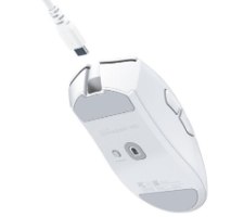 עכבר גיימינג ארגונומי אלחוטי Razer DeathAdder V4 Pro – חיבור כבל טעינה USB-C בחזית העכבר