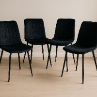 רביעיית כיסאות מרופדים בצבע שחור דגם  VINO black