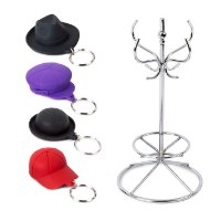 מארז ארבעה מחזיקי מפתחות כובעים עם מעמד !Chapeau