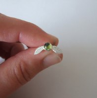 פירסינג הליקס שני עלים מכסף עם אבן חן לבחירתכם
