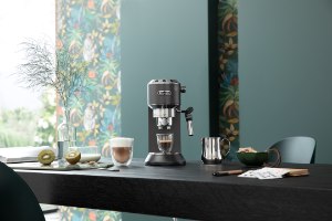 DeLonghi  מכונת קפה ידנית דגם EC985.200BK כולל מטחנה
