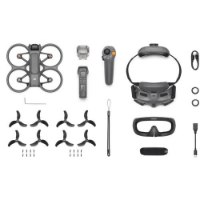 רחפן DJI Avata 2 Fly More Combo (Single Battery) – כל רכיבי הסט מוצגים פרוסים על רקע לבן כולל הרחפן המשקפיים