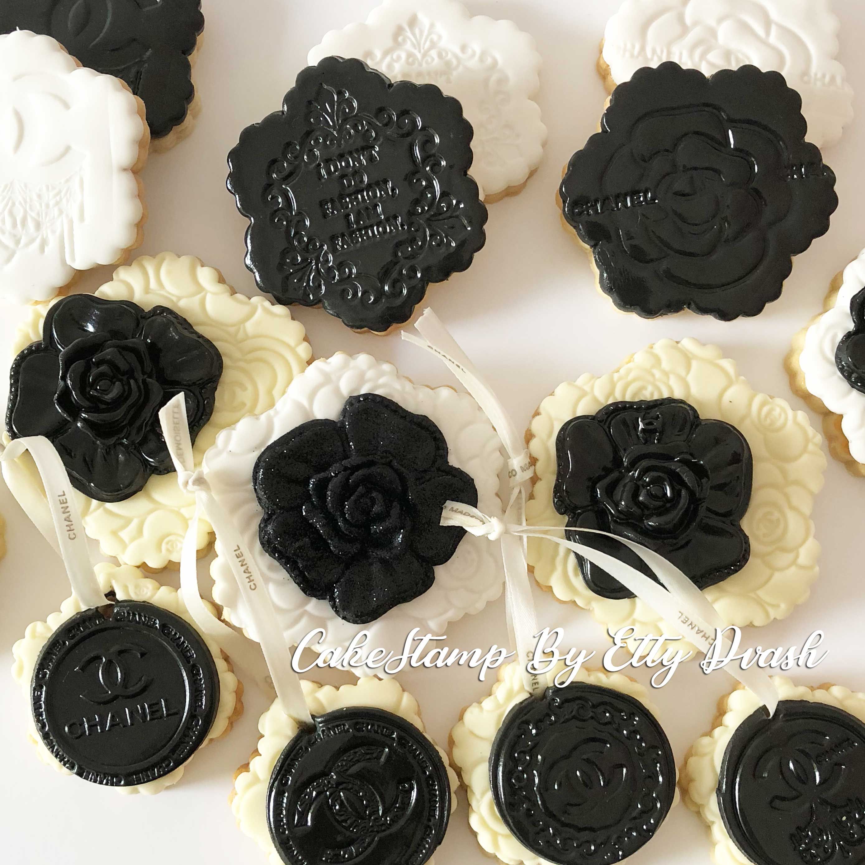 Chanel Embossed Stamp To Chocolate And Fondant Use | Chanel Mold For Cake  Decorating