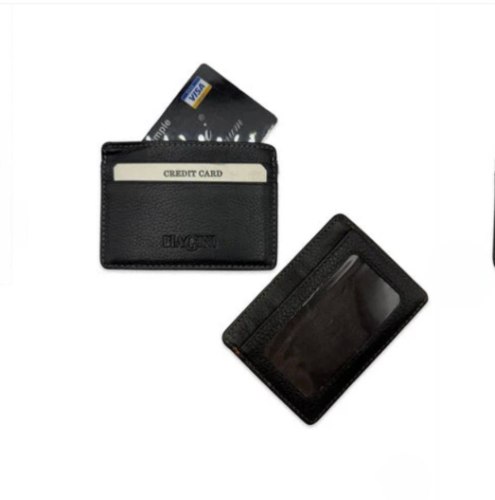 ארנק קטן עם תאים לכרטיסים. צבע שחור.