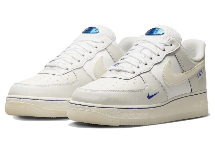 סניקרס נייק אייר פורס Air Force 1 Low Iron לבן כחול