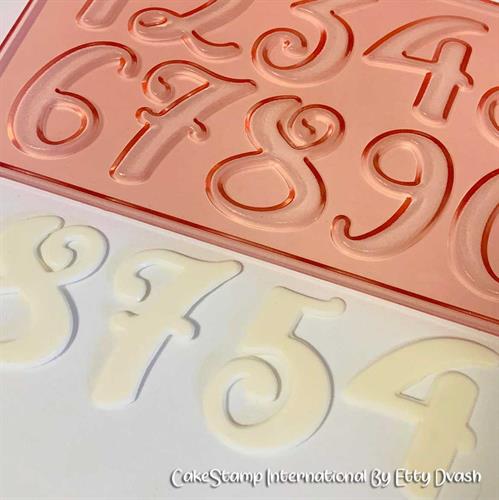 Set of numbers 4.5 cm high