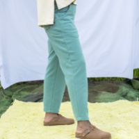 מכנסיים מדגם נורית מבד פרנץ טרי בצבע טורקיז