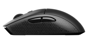 עכבר גיימינג אלחוטי Corsair M55 Wireless – מבט צד על גלגלת, כפתורי צד וטקסטורת אחיזה.