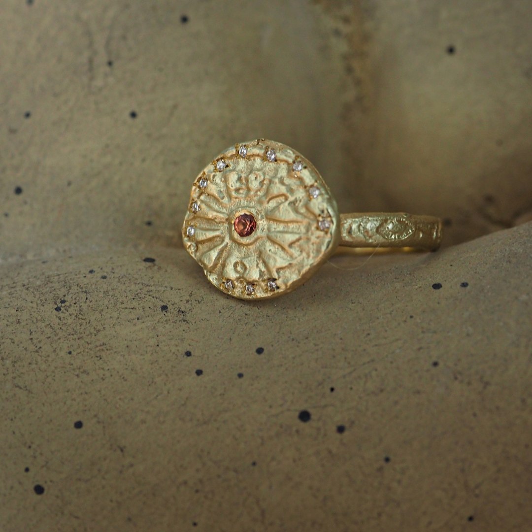 14K Gold Flower Ring with Sapphire and Diamonds