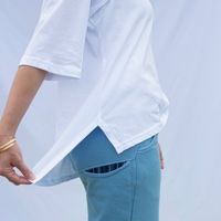 חולצה מדגם אוה מבד טריקו סינגל בצבע לבן